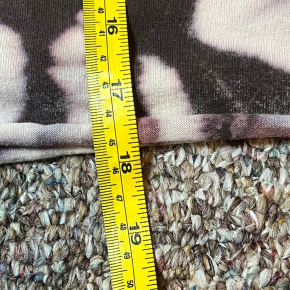 Carhartt Cropped Tie Dye Henley Long Sleeve Workwear Top - Picture 8 of 8